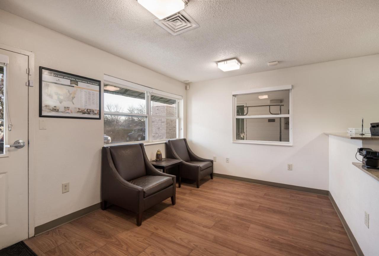 Birch Hill Suites Kansas City - Independence Εξωτερικό φωτογραφία