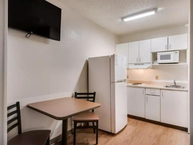 Birch Hill Suites Kansas City - Independence Εξωτερικό φωτογραφία